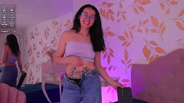 Snapshot of Ginevra_esposito chatting on March 16, 12:53 pm Ginevra esposito online show from March 16, 12:53 pm