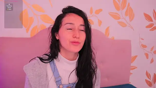 Snapshot of Ginevra_esposito chatting on March 21, 1:05 pm Ginevra esposito online show from March 21, 1:05 pm