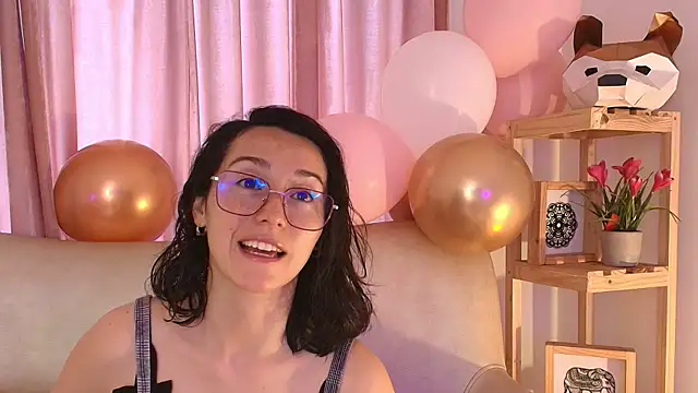 Snapshot of Ginevra_esposito chatting on April 13, 1:16 pm Ginevra esposito online show from April 13, 1:16 pm