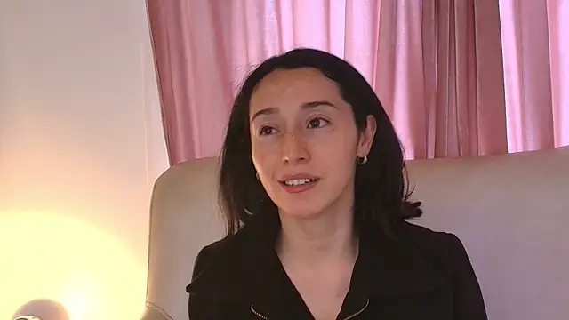 Snapshot of Ginevra_esposito chatting on April 23, 12:40 pm Ginevra esposito online show from April 23, 12:40 pm