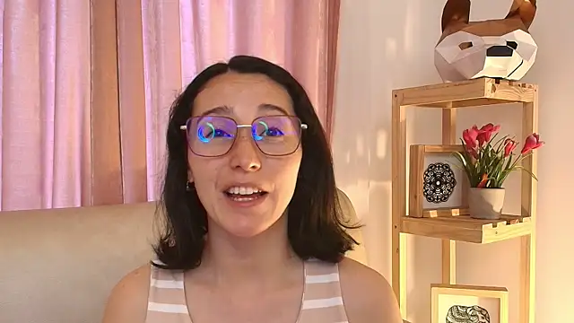 Snapshot of Ginevra_esposito chatting on April 28, 12:32 pm Ginevra esposito online show from April 28, 12:32 pm