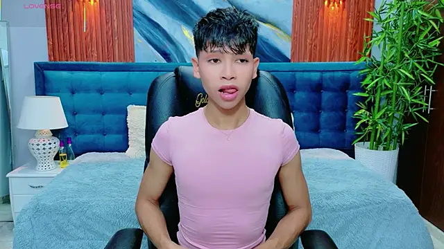 dilan 911 online show from May 15, 7:54 pm