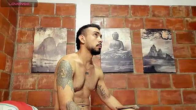 Snapshot of Luck_Andrew chatting on March 29, 3:45 pm Luck Andrew online show from March 29, 3:45 pm