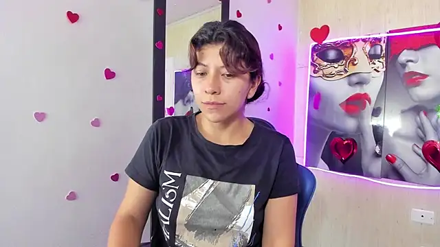Raven Rouge  online show from May 19, 12:33 pm