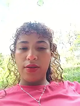 Vikyvoyeur online show from December 3, 5:44 pm