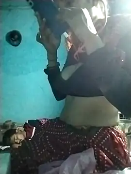 Hot-qwer online show from March 28, 8:52 pm