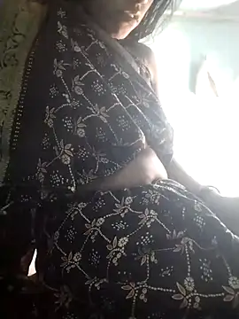 Hot-qwer online show from April 1, 7:53 am