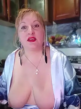 Snapshot of XHelenaX90 chatting on May 1, 5:50 pm XHelenaX90 online show from May 1, 5:50 pm