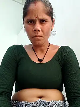 Snapshot of Hot-ilaiy chatting on December 23, 7:50 am Hot-ilaiy online show from December 23, 7:50 am