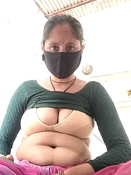 Snapshot of Hot-ilaiy chatting on January 11, 7:02 am Hot-ilaiy online show from January 11, 7:02 am