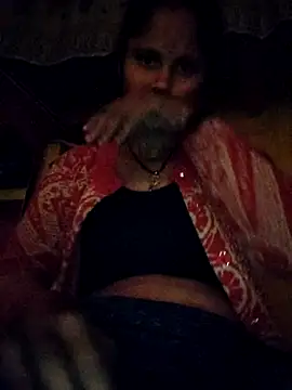 Snapshot of Hot-ilaiy chatting on February 1, 4:55 am Hot-ilaiy online show from February 1, 4:55 am