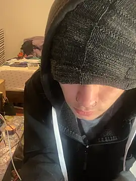 Snapshot of XanderOzzz chatting on February 18, 8:54 am XanderOzzz online show from February 18, 8:54 am