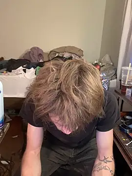 Snapshot of XanderOzzz chatting on April 14, 12:16 am XanderOzzz online show from April 14, 12:16 am