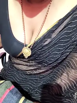 Snapshot of Tamil-rami chatting on June 10, 7:40 am Tamil-rami online show from June 10, 7:40 am