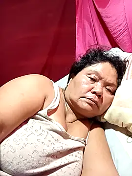 Snapshot of Mari_fvcks chatting on October 4, 7:06 am Mari fvcks online show from October 4, 7:06 am