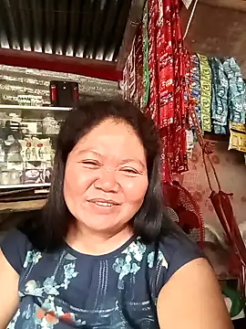 Snapshot of Mari_fvcks chatting on October 6, 9:56 pm Mari fvcks online show from October 6, 9:56 pm