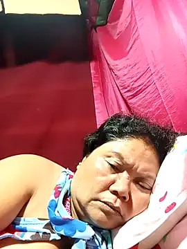 Snapshot of Mari_fvcks chatting on October 13, 1:22 pm Mari fvcks online show from October 13, 1:22 pm