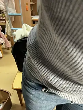 ououlovelove online show from April 14, 8:09 am