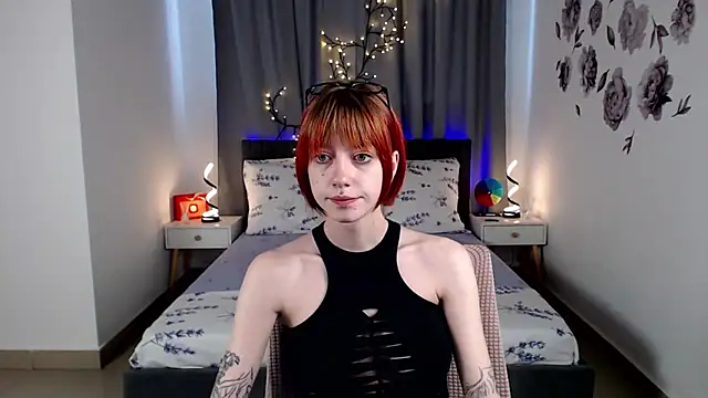 AveryLia online show from September 11, 11:27 pm