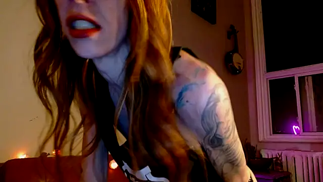 Spicy Cinnamon Heart online show from February 28, 7:42 am