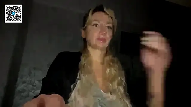 Snapshot of Lapussia chatting on September 30, 6:02 pm Lapussia online show from September 30, 6:02 pm