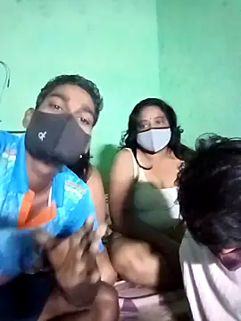 Snapshot of LoveOnStream chatting on October 30, 12:01 am LoveOnStream online show from October 30, 12:01 am