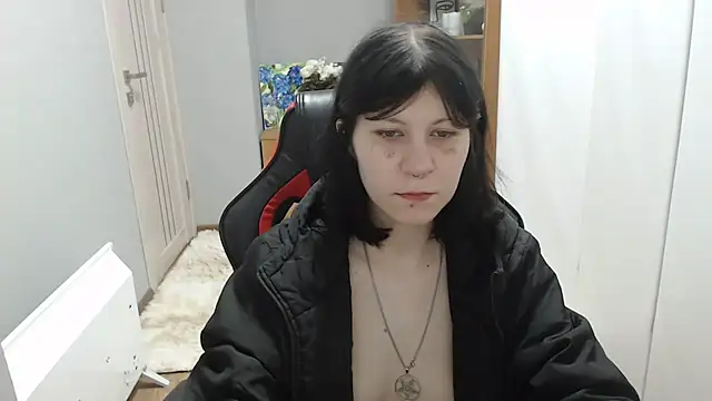 TinaQuiin online show from December 19, 8:43 am