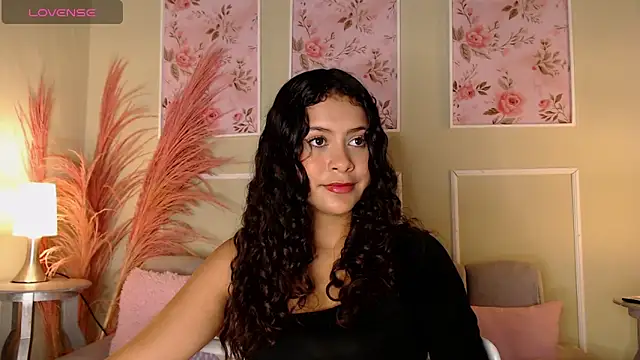 CurlyDani online show from September 18, 7:05 pm