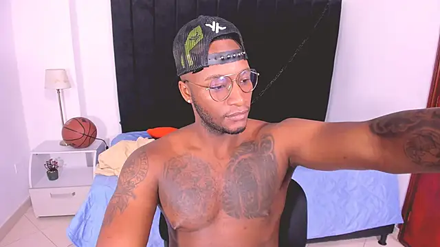 chrstian lewis1 online show from October 10, 12:15 pm