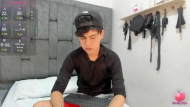 Snapshot of Felipe_Cold chatting on March 24, 2:38 am Felipe Cold online show from March 24, 2:38 am