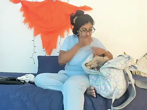  Miaa khalifa  online show from October 21, 12:17 pm