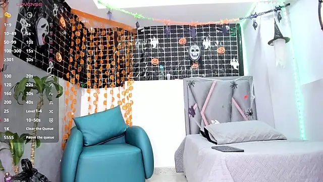 aurora tziu online show from October 22, 3:51 am