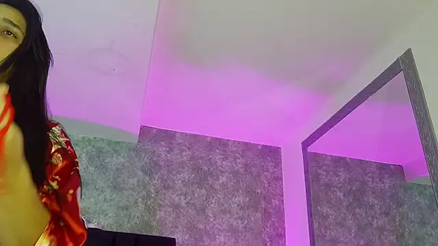 crystaldarliing online show from May 18, 6:36 pm