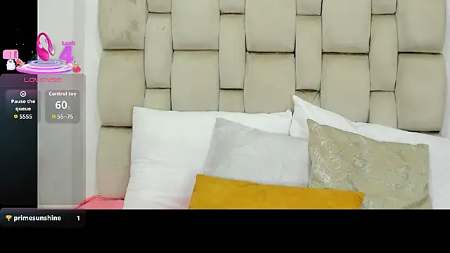 ValerieSoto online show from October 20, 7:25 pm