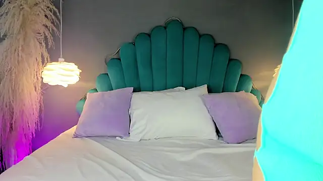 Snapshot of SweetAnngell chatting on September 25, 4:38 am SweetAnngell online show from September 25, 4:38 am