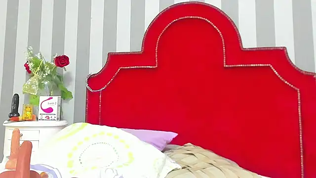 Snapshot of Salomee_hernandez chatting on September 20, 2:07 pm Salomee hernandez online show from September 20, 2:07 pm