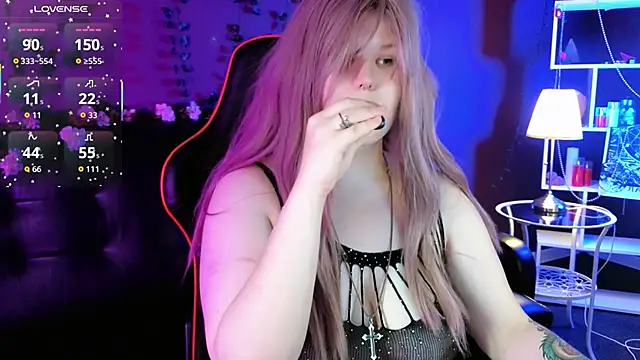 Snapshot of fillisfox_ chatting on September 18, 3:36 pm fillisfox online show from September 18, 3:36 pm