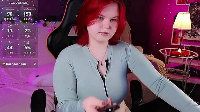 Snapshot of fillisfox_ chatting on October 17, 4:20 pm fillisfox online show from October 17, 4:20 pm