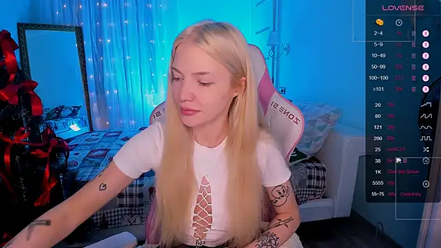 AnyaTaylor  online show from January 8, 2:25 am