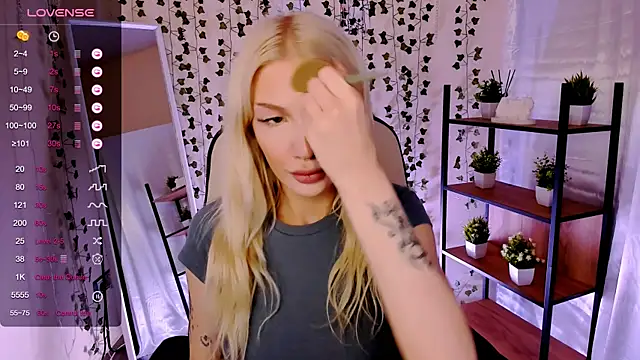 AnyaTaylor  online show from May 6, 2:08 am