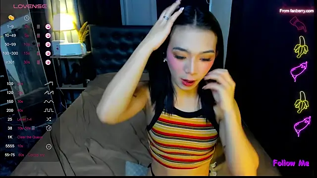 bellamoonlightX online show from May 8, 7:46 am