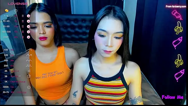 bellamoonlightX online show from May 10, 9:14 am
