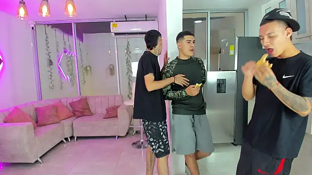 Snapshot of Warrios_teams chatting on September 9, 5:40 am Warrios teams online show from September 9, 5:40 am