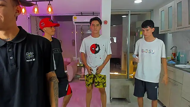 Snapshot of Warrios_teams chatting on September 13, 5:40 am Warrios teams online show from September 13, 5:40 am