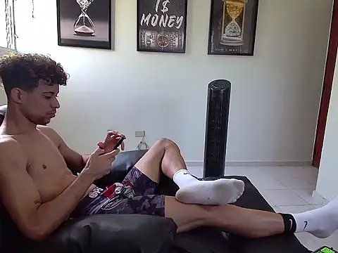 Dollarhot30 online show from March 19, 1:26 pm