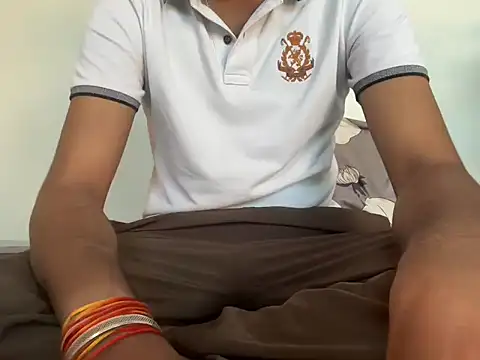 Snapshot of sexyaarsh chatting on January 15, 9:36 am sexyaarsh online show from January 15, 9:36 am