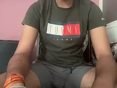 Snapshot of sexyaarsh chatting on March 9, 4:38 am sexyaarsh online show from March 9, 4:38 am