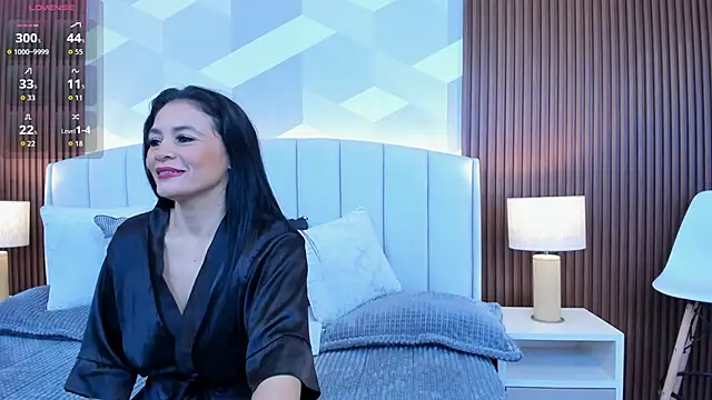 Snapshot of Mommy_Naughty chatting on October 6, 10:56 am Mommy Naughty online show from October 6, 10:56 am