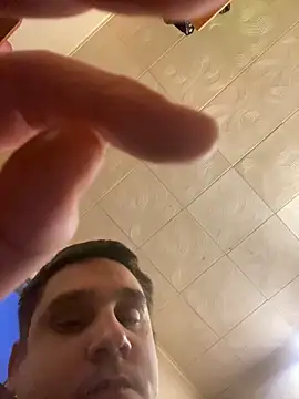 Snapshot of Bear_Beer130 chatting on February 12, 3:18 pm Bear Beer130 online show from February 12, 3:18 pm