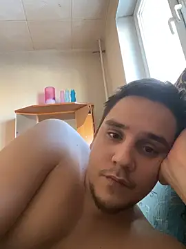 Snapshot of Bear_Beer130 chatting on February 14, 11:29 am Bear Beer130 online show from February 14, 11:29 am